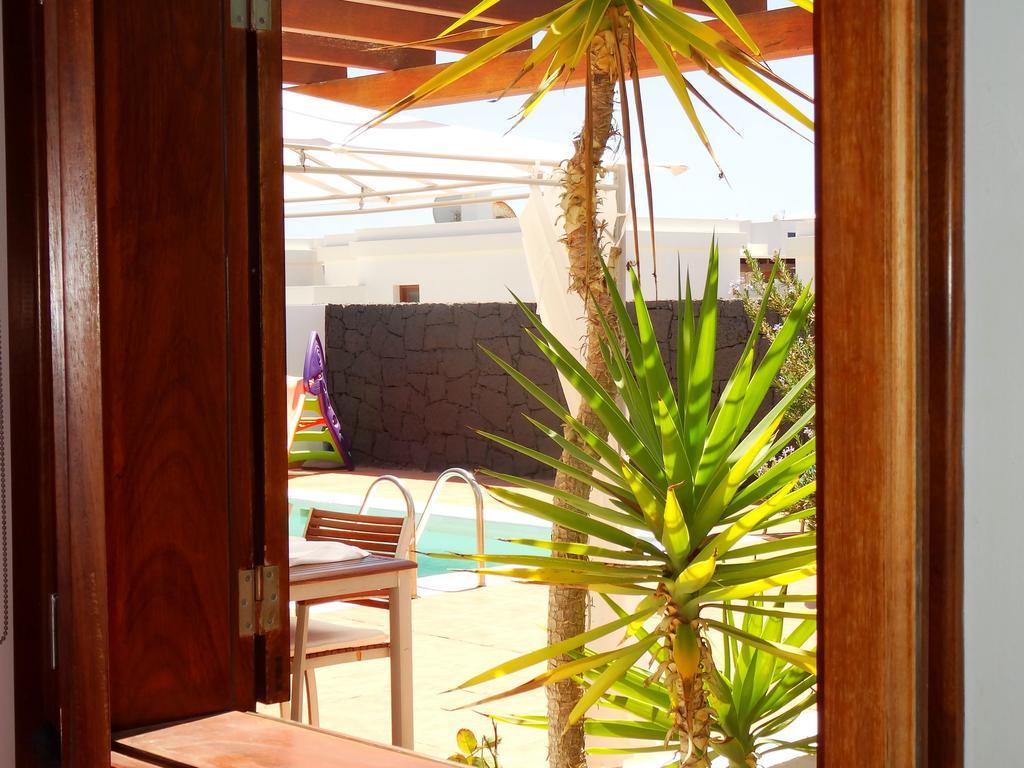 Happy Villa Con Piscina Privada Playa Blanca  Exterior photo