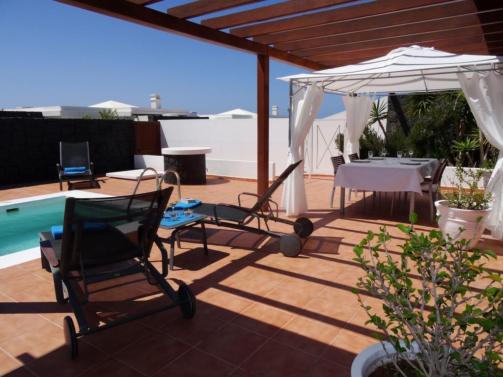 Happy Villa Con Piscina Privada Playa Blanca  Exterior photo